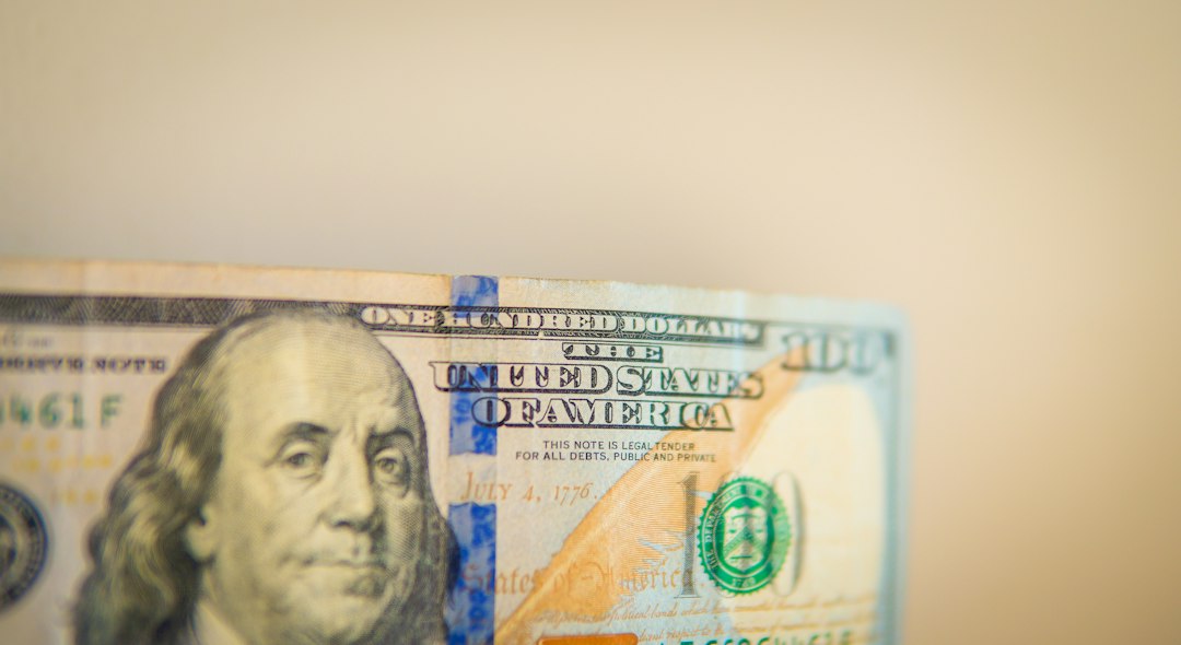 Afflux de capitaux vers le dollar US : pourquoi les investisseurs mondiaux se tournent vers les actifs en USD désormais