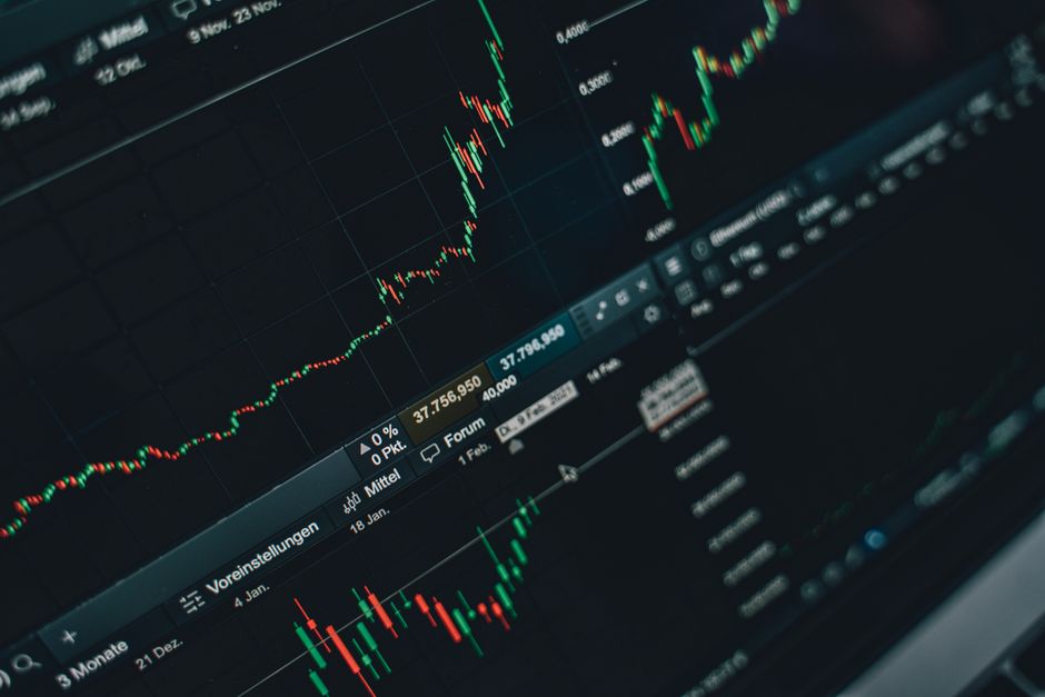 Bessent Defends Faltering Bond Market Intervention