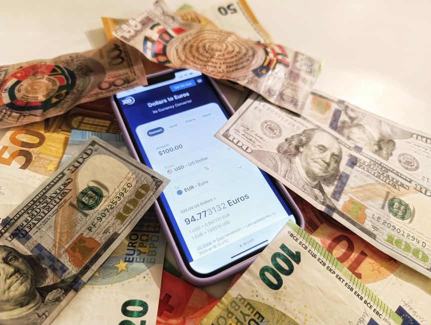 De-Dollarization Is Not a Shock: Why BRICS and Emerging Markets Are Quietly Rewiring Global Trade Away From the Dollar