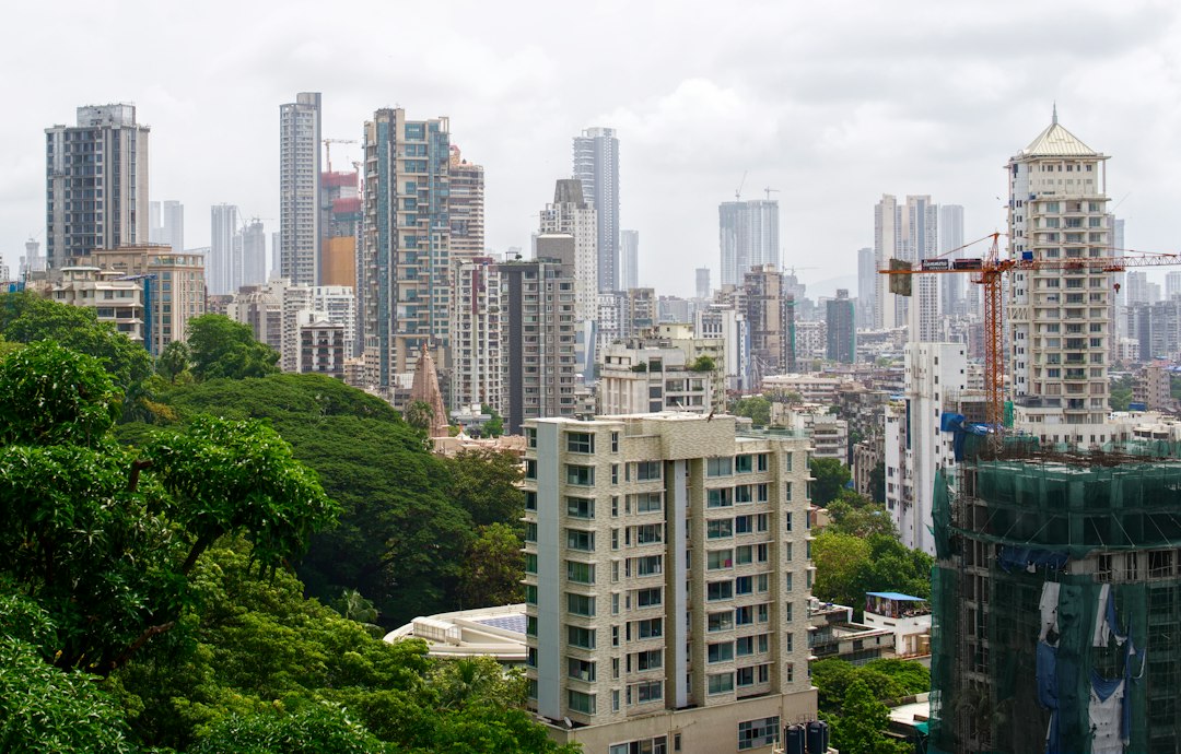 Godrej Properties to Develop $625 Million Luxury Homes in Mumbai’s Marine Lines