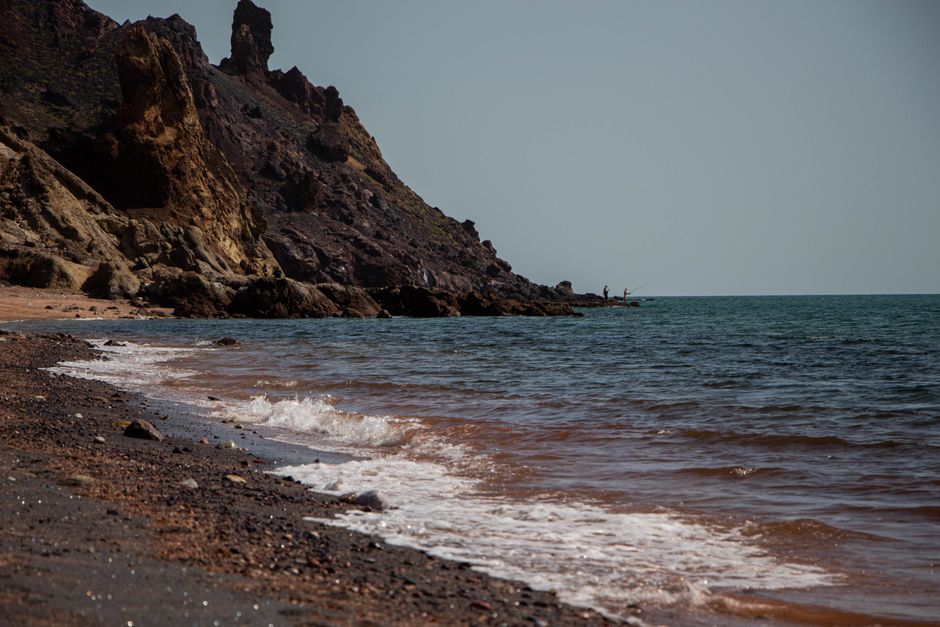 Iran’s Attacks Keep the Strait of Hormuz in a Lethal Stalemate