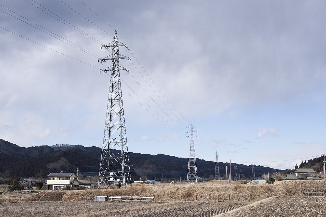 Japan Power Market Volatility Draws Wall Street Traders Betting on Reform