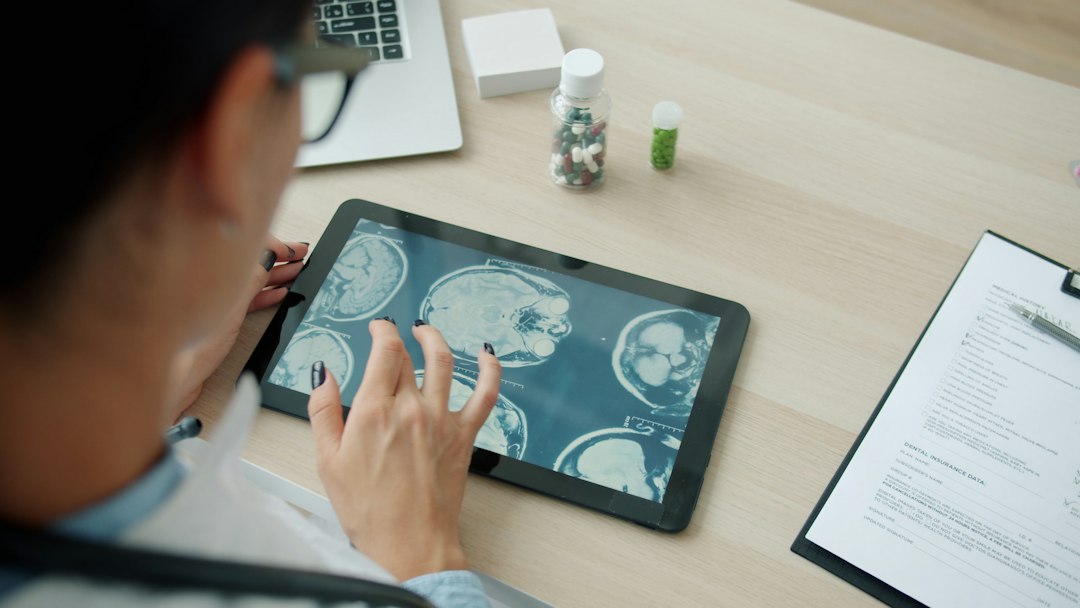 Medisch Dossierbedrijf Gebruikt AI-tool om Privacylekken aan te Tonen