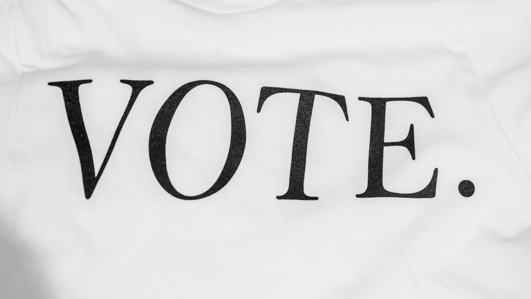 Schwarze Wählergruppen bereiten sich auf Desinformationskampagnen bei den Midterms vor