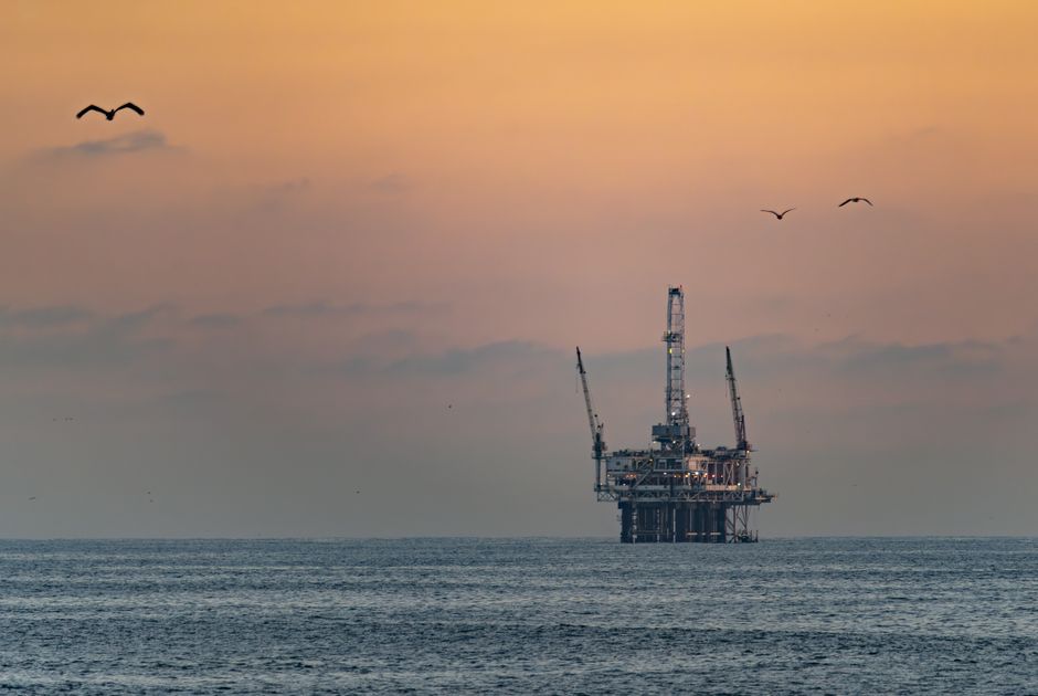 The Economic Fallout From a Potential Return to $100 Oil